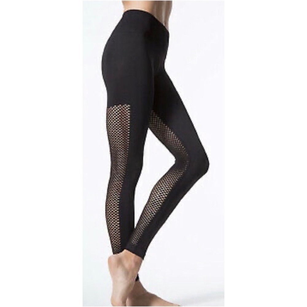 Carbon38 Black High Waisted Seamless Mesh Panel Leggings XS/S Made in Portugal